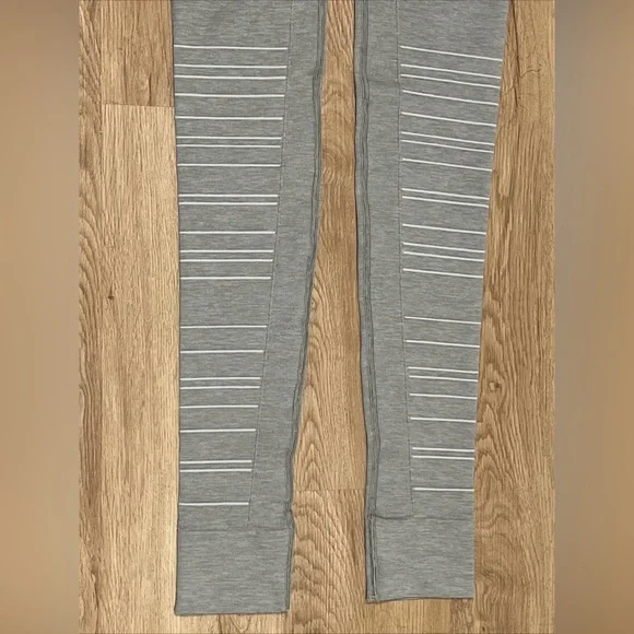 Blanqi Maternity Legging Compression Size L Hipster Cuffed Dove Gray NEW - Picture 4 of 14